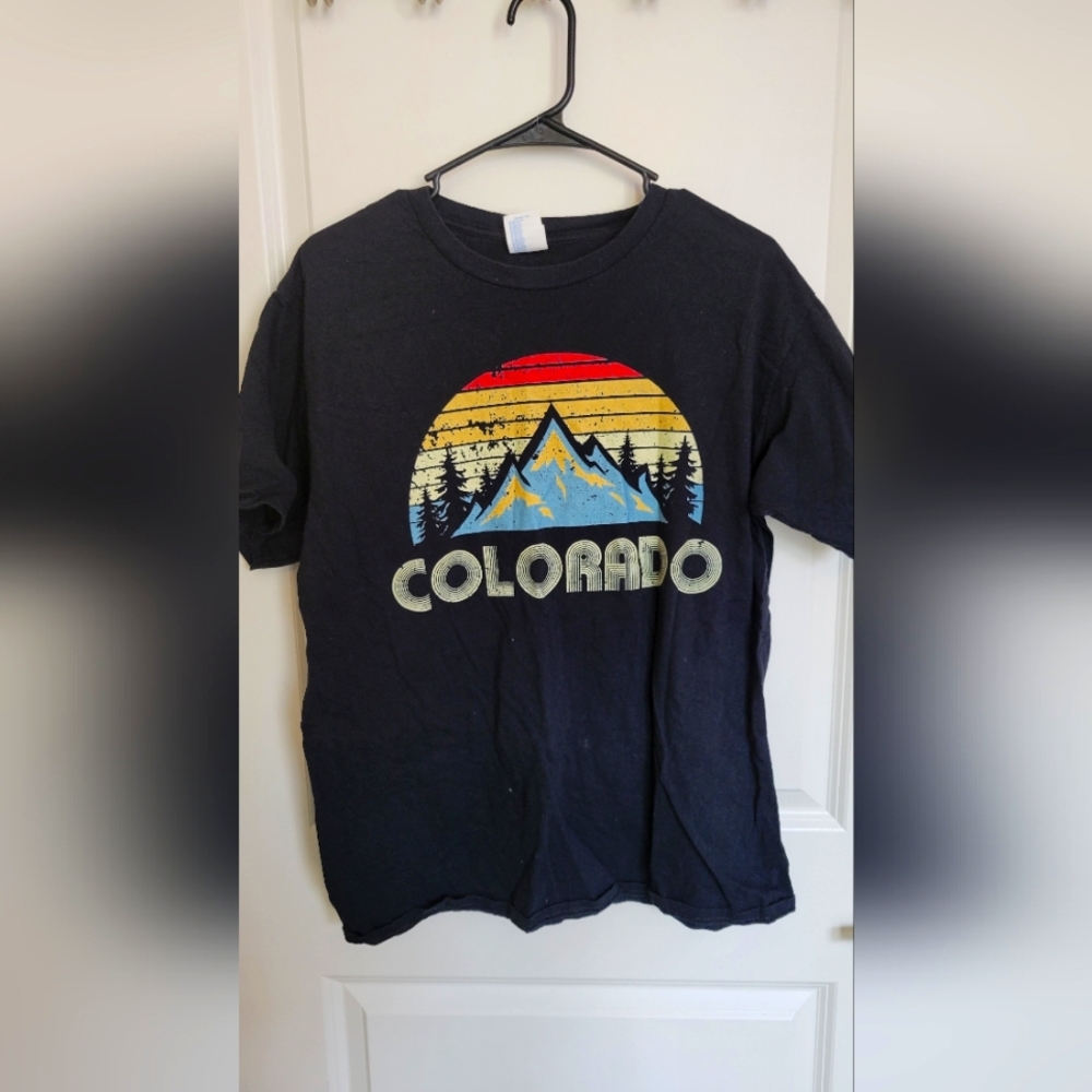 Graphic tee